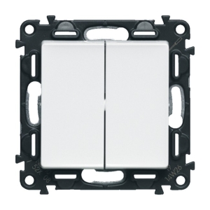 VALENA LIFE Łącznik schodowy podwójny IP44 biały  (752158)