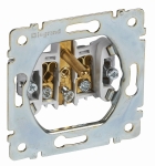 SISTENA Gniazdo wtykowe pojedyncze 2P+Z z przesłonami styków