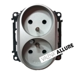 VALENA ALLURE Gniazdo WIELOKROTNE aluminium