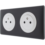 Celiane Gniazdo zespolone płaskie 2X2P+Z BIAŁE z ramką BAZALTOWĄ