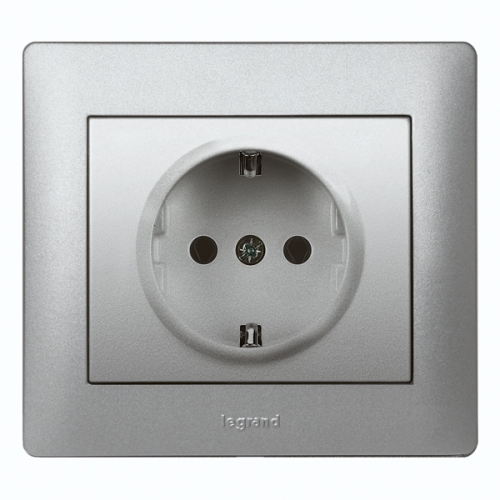 GNIAZDO SCHUKO METALIC 